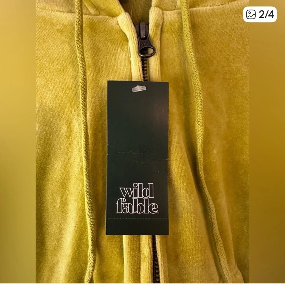 💚 NWT Wild Fable Lime Green Velour Cropped Zip Hoodie Y2K Size Small - Picture 2 of 7